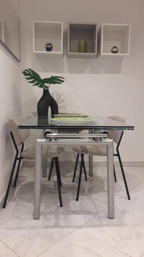 Apartamento Junto Al Santiago Bernabeu Con Piscina Lejlighed Madrid Eksteriør billede